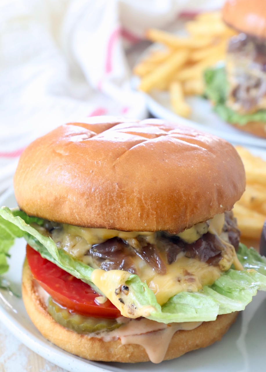 Hamburger Animal Style